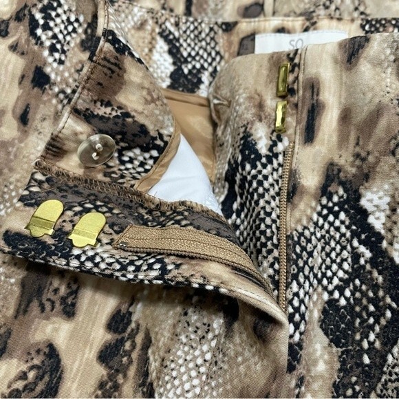 Chico's So Slimming Brigitte Animal Snake Print Crop Pants Chico's Size 2 (12) - Picture 8 of 10